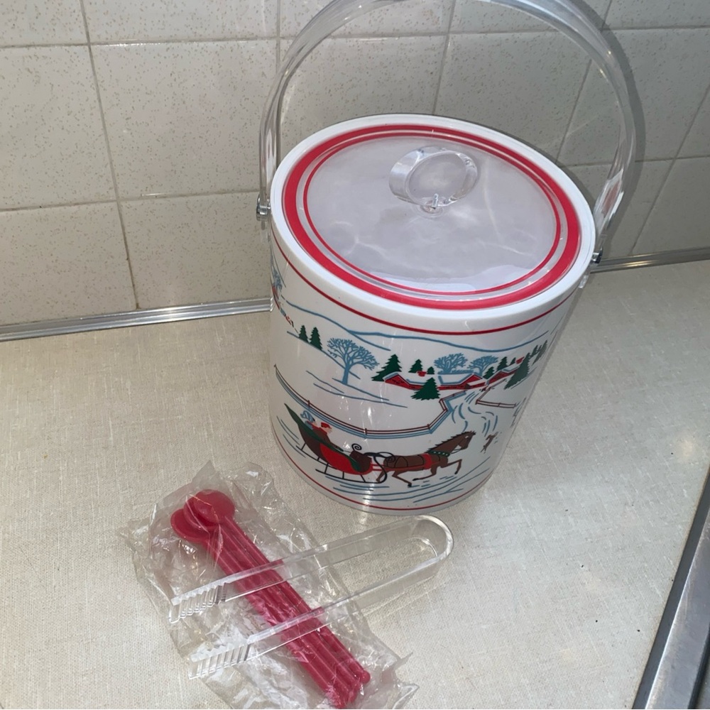 Vintage Plastic Saltera Ice Bucket Christmas Holiday Sleigh‎ Ride Snowman